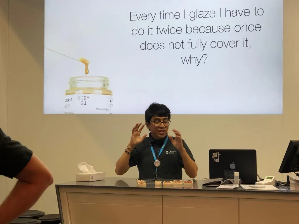 Edwin Zanabria presenting at dental exposition 6