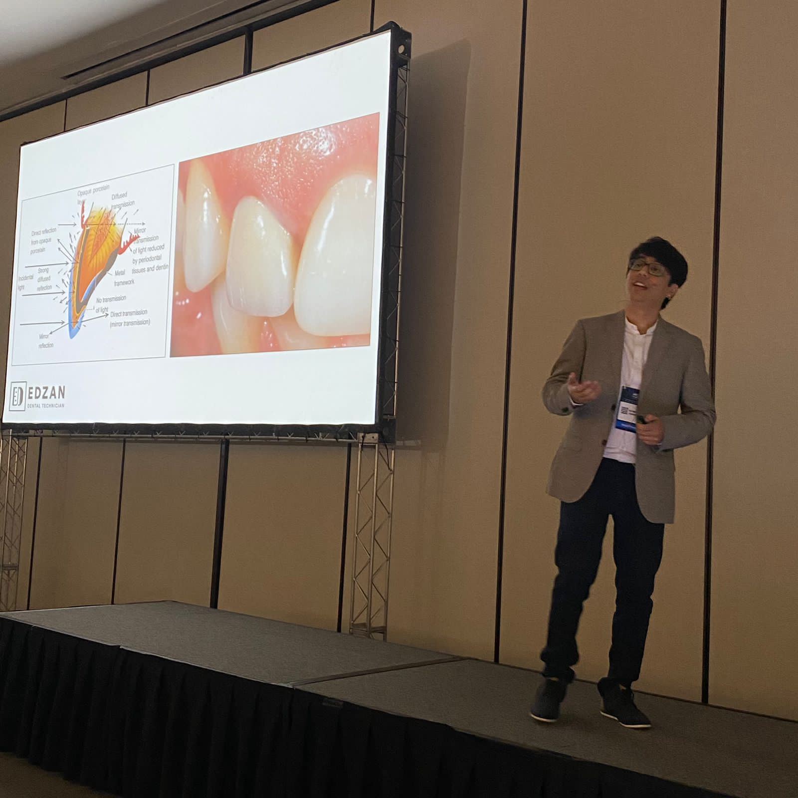 Edwin Zanabria presenting at dental exposition 20